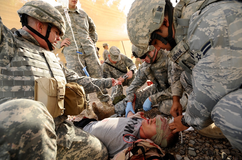 Airmen Train As Combat Lifesavers to Start Warrior Care on the Battlefield