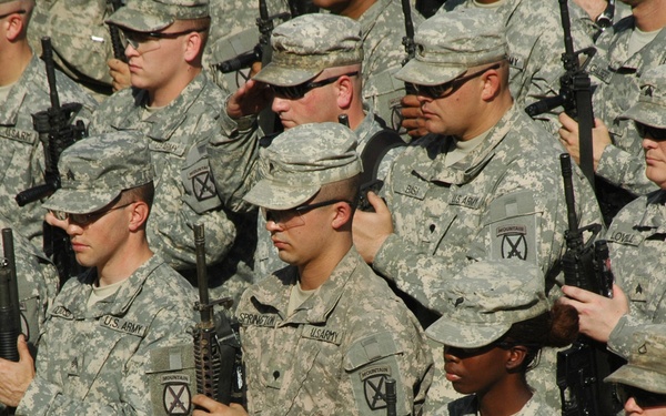 Patriot Soldiers honor Veterans Day remembrance with mass re-enlistment