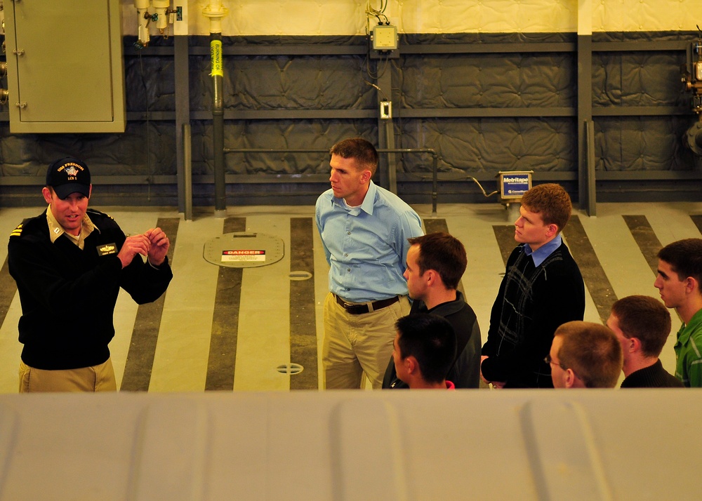 USS Freeedom makes Port Visit to Cleveland