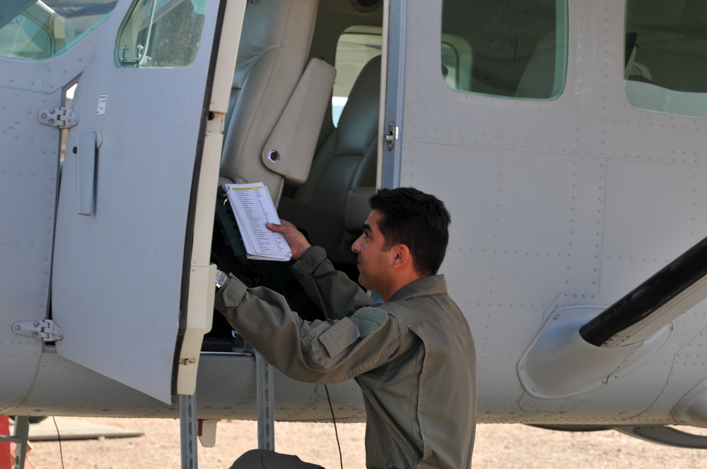 Iraqi Air Force learns to fly