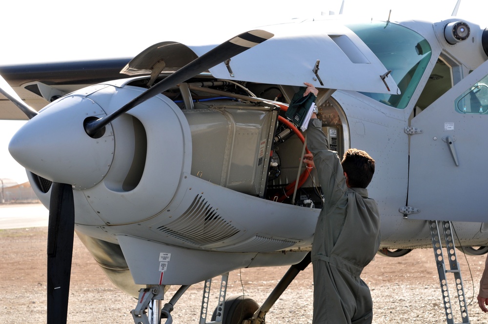 Iraqi Air Force learns to fly