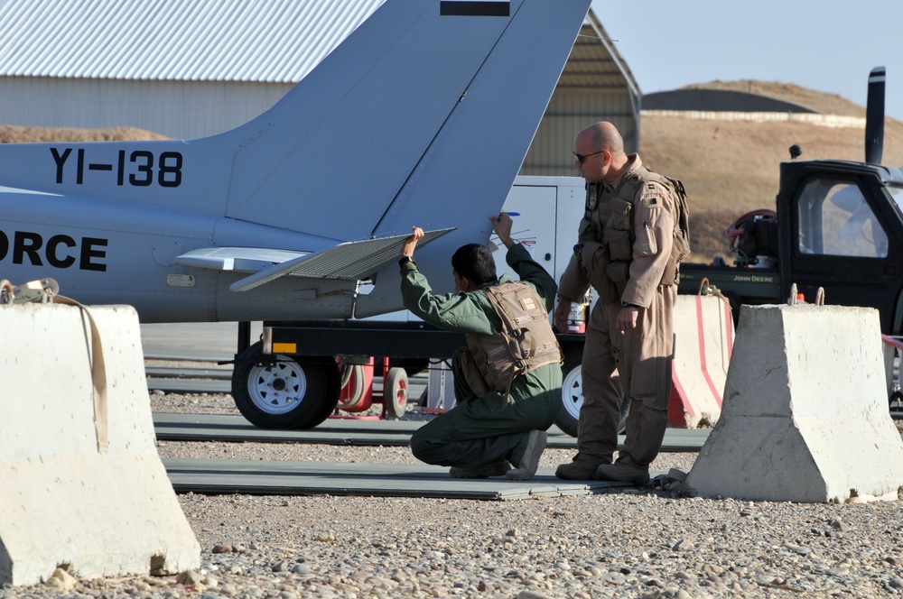 Iraqi Air Force learns to fly