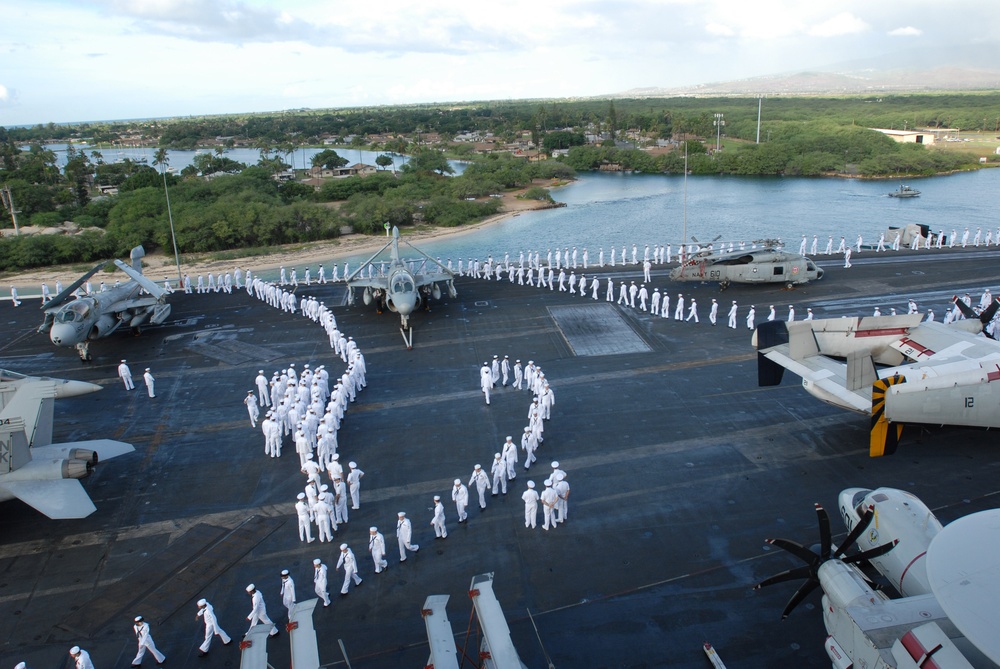 USS Ronald Reagan in Pearl Harbor