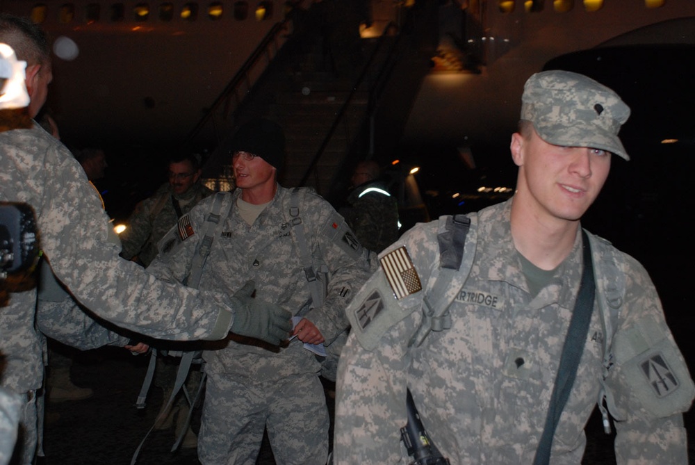 Soldiers trade sand for snow - Evansville's 76th Brigade Soldiers return from Iraq
