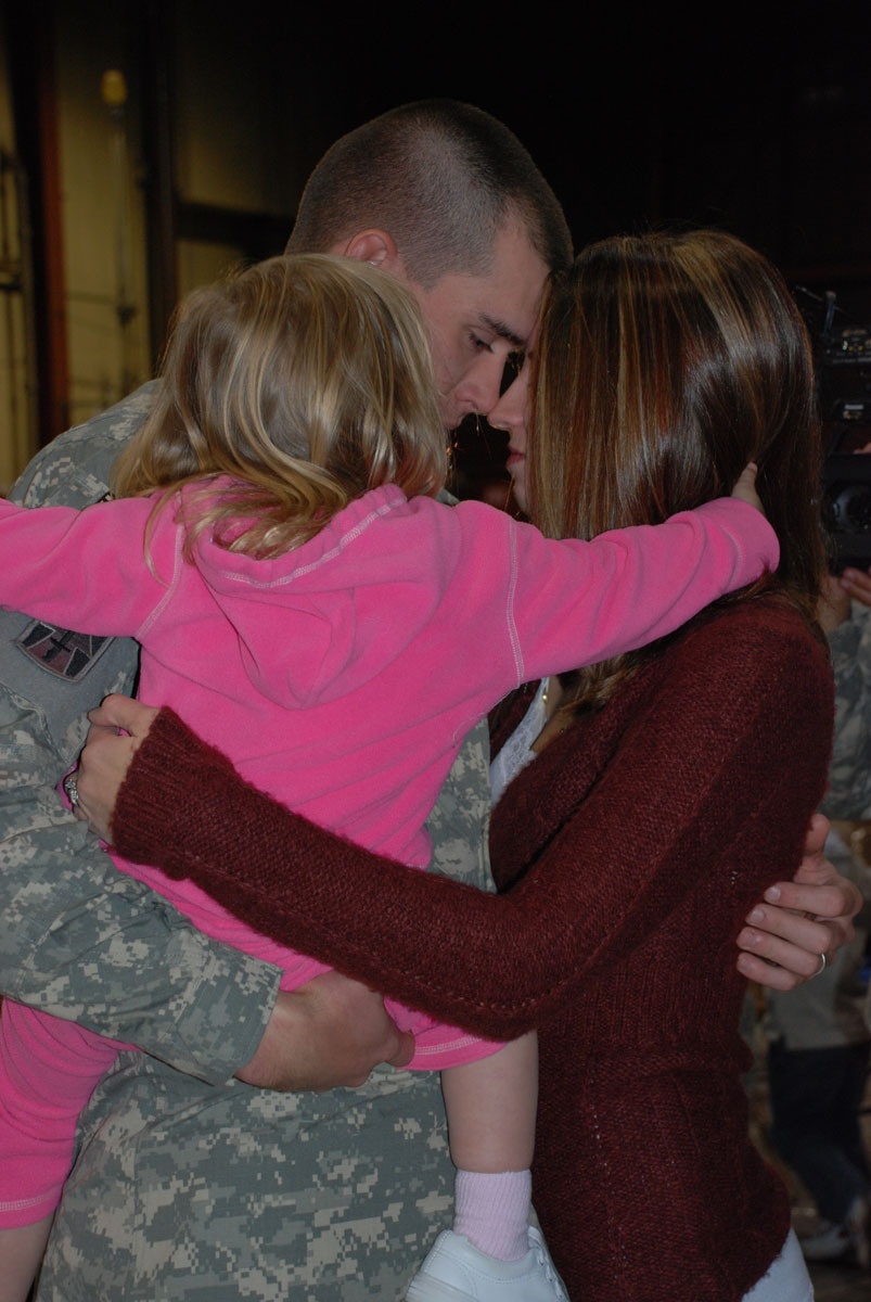 Soldiers trade sand for snow - Evansville's 76th Brigade Soldiers return from Iraq