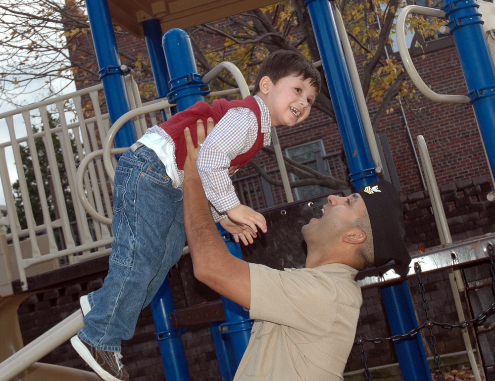 New Policy Allows Sailor Paternity Leave