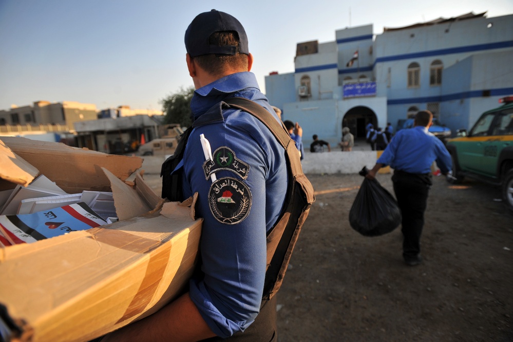 Walking patrol in Shurta market