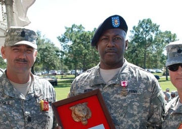 Historical artillery unit honors retirees in special ceremony