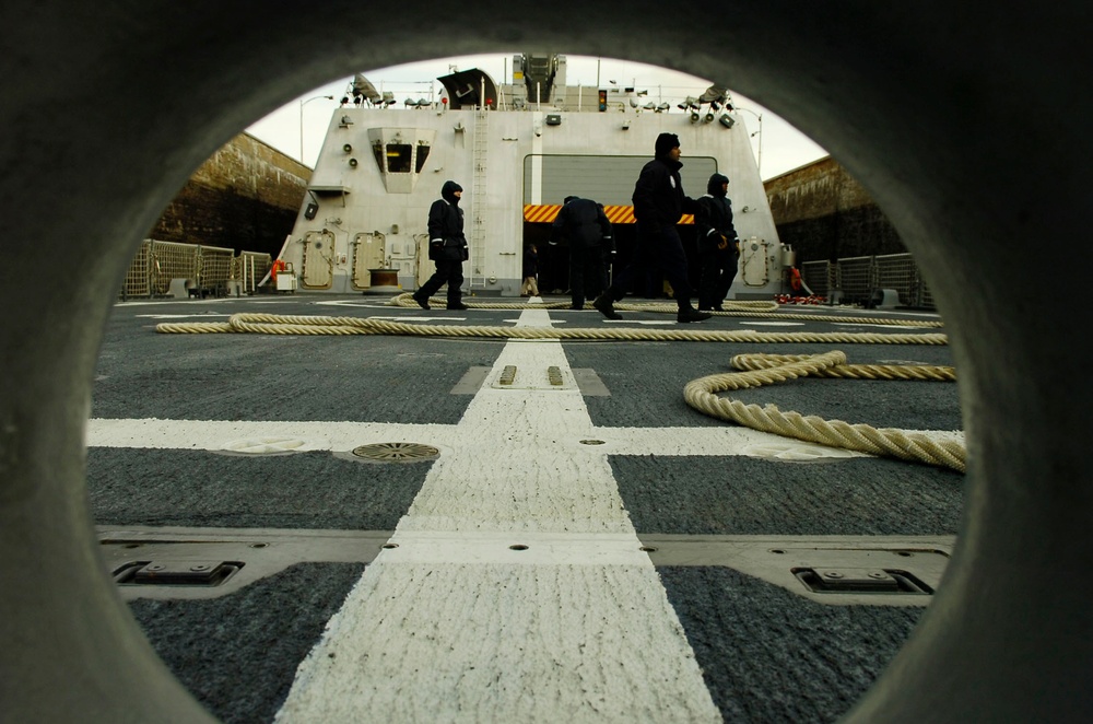 USS Freedom's transit on the St. Lawrence River to Montreal