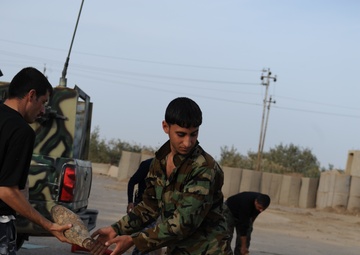 Iraqi Police Find Mortars