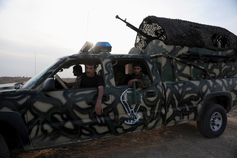 Iraqi Police Find Mortars