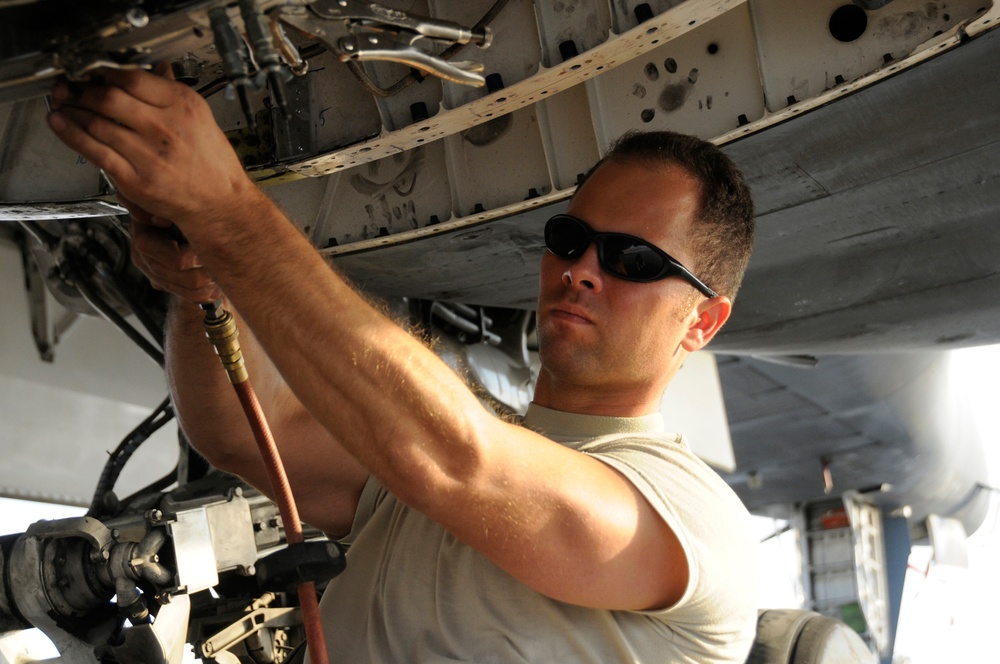 Structural Maintenance Keeps Planes in Shape