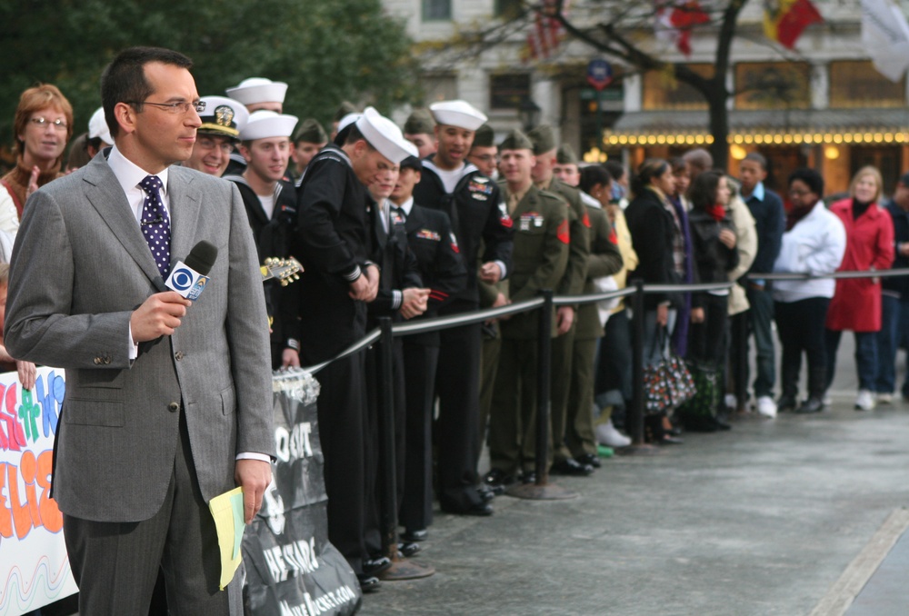 22nd Marine Expeditionary Unit  Marines Visit CBS Early Show
