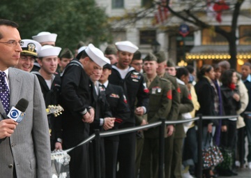 22nd Marine Expeditionary Unit  Marines Visit CBS Early Show