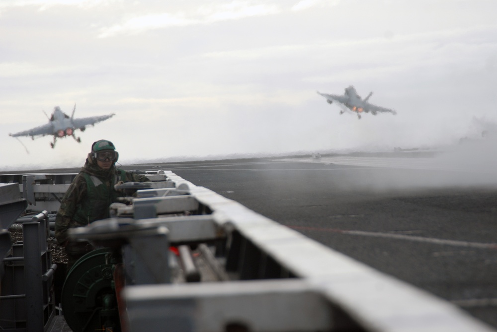 air wing fly-off aboard USS Ronald Reagan