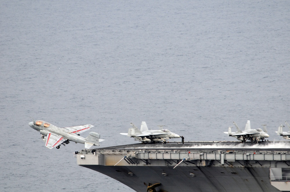 fixed-wing aircraft fly-off aboard USS Ronald Reagan