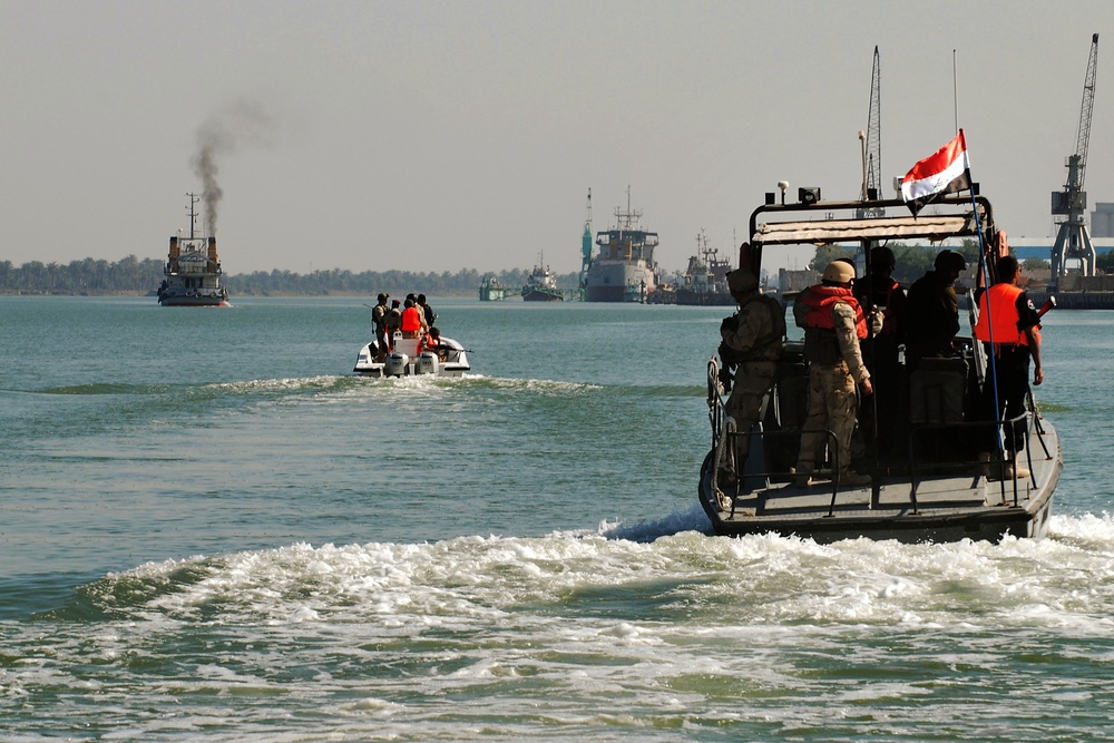 River patrol in Basra