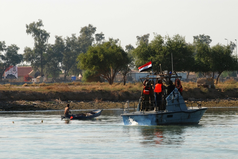 River patrol in Basra