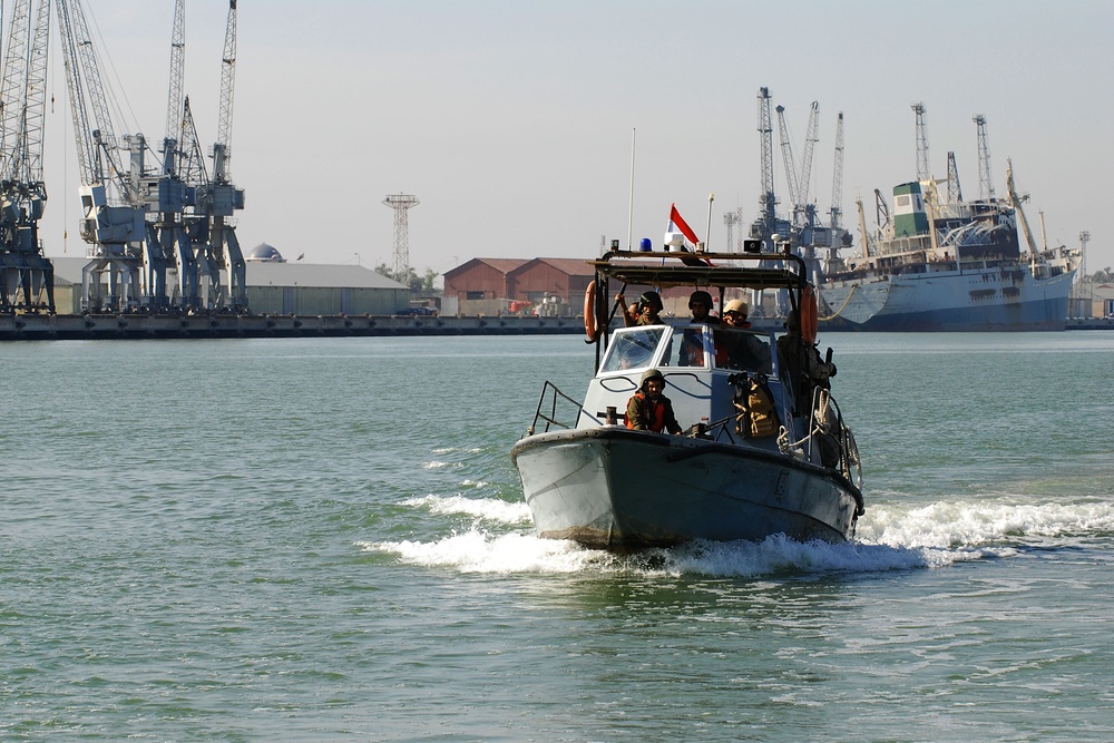 River patrol in Basra