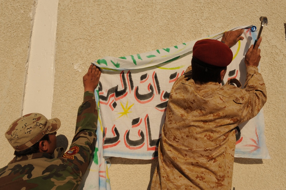 Sons of Iraq meet at Forwarding Base Normandy