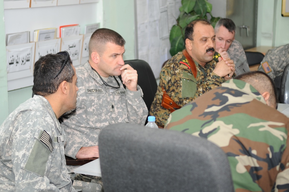 U.S. Army, Iraqi army leaders meet to discuss Sons of Iraq