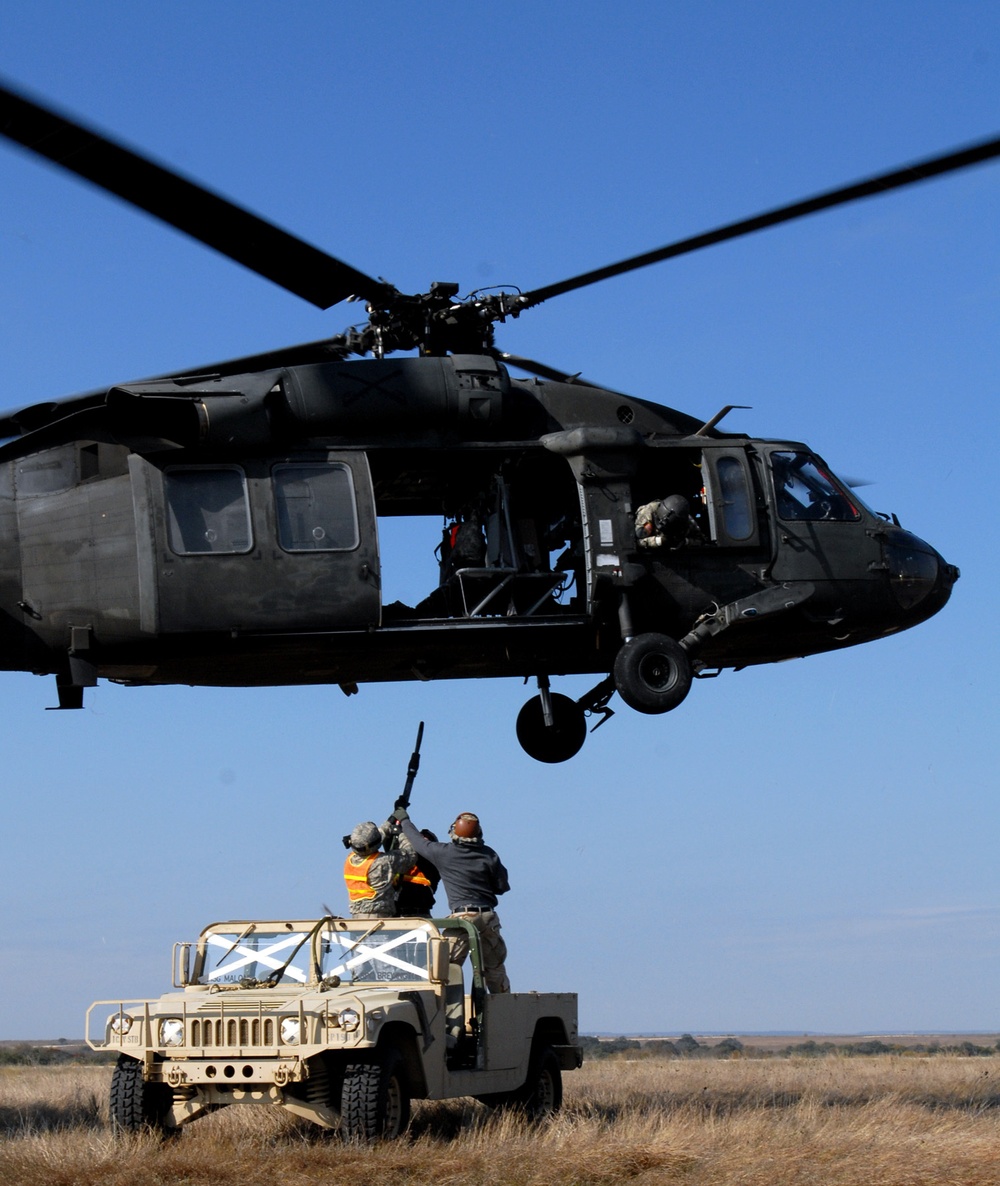 15th Sustainment Brigade schools Soldiers on sling load