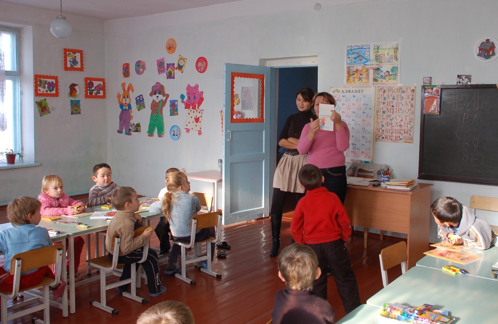 California First Graders Make Friends in Kyrgyzstan