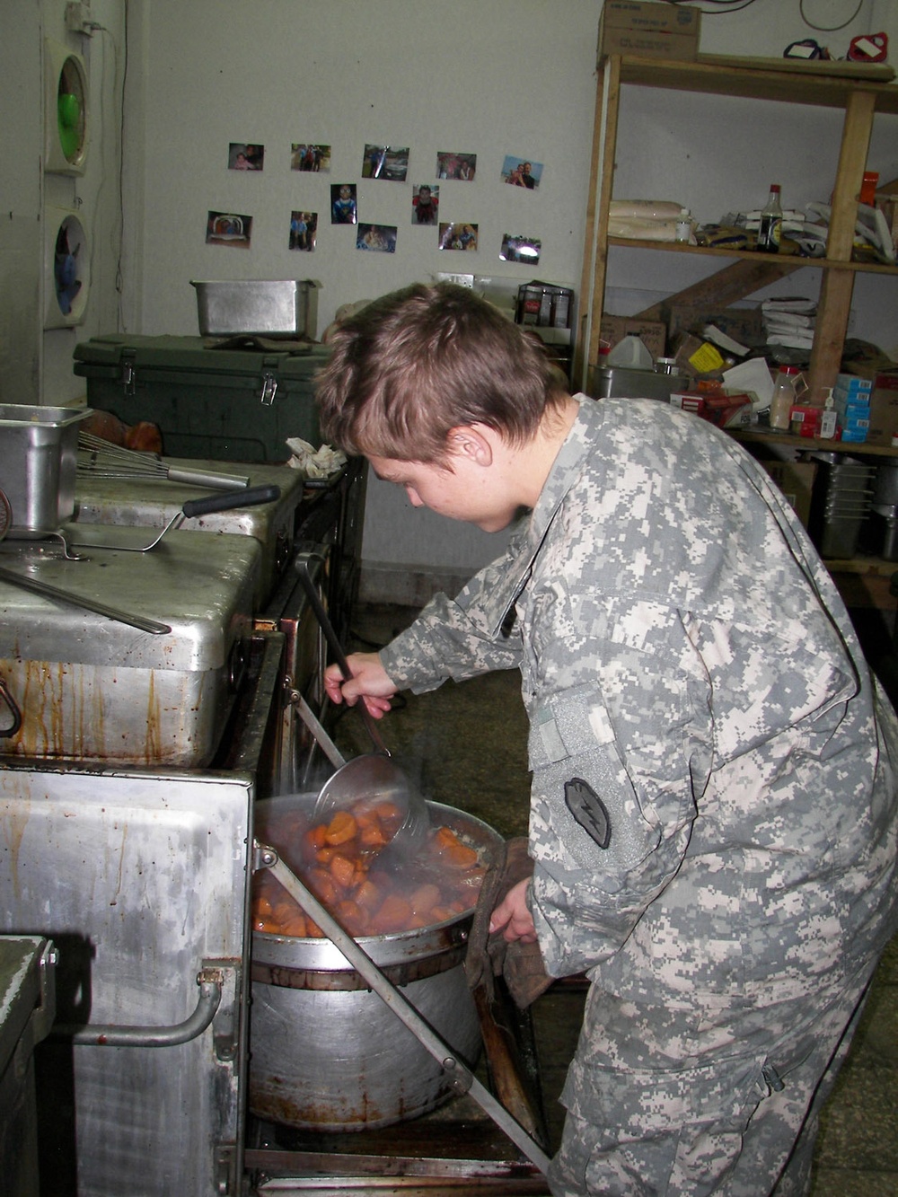 Forward Area Support Team cooks ensure Soldiers eat well