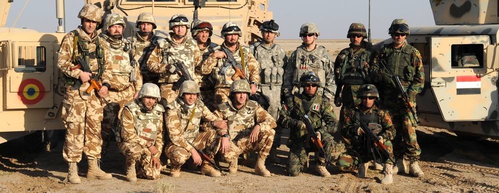 Iraqis, Romanians, Americans build artillery skills