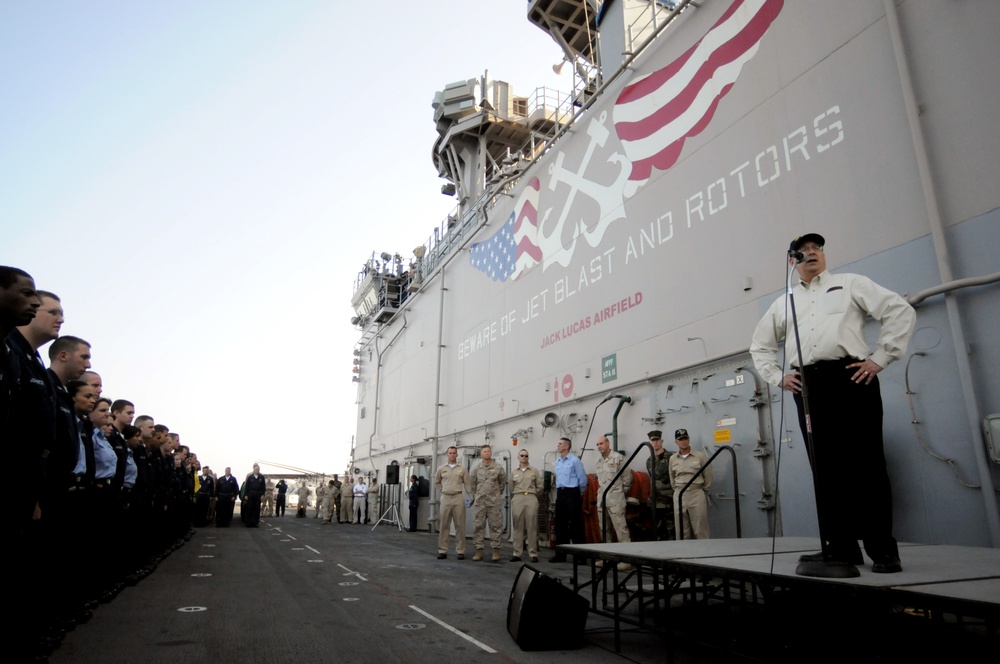 Secretary of Navy visits USS Iwo Jima