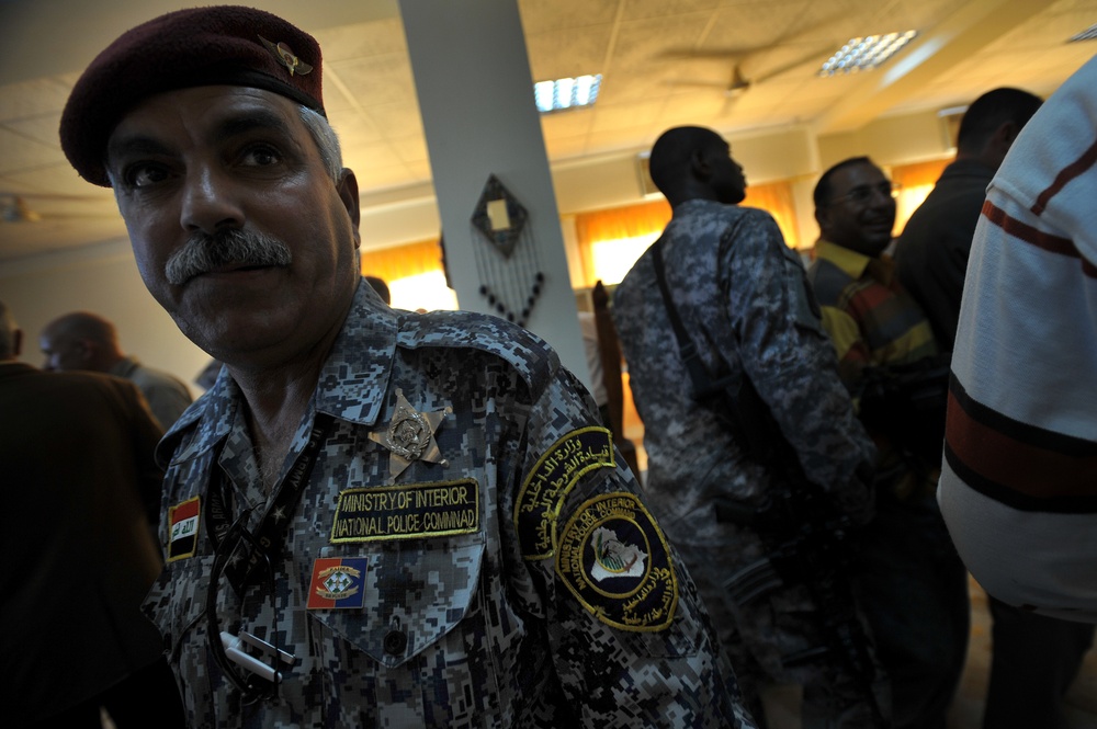 Art show opens in Baghdad