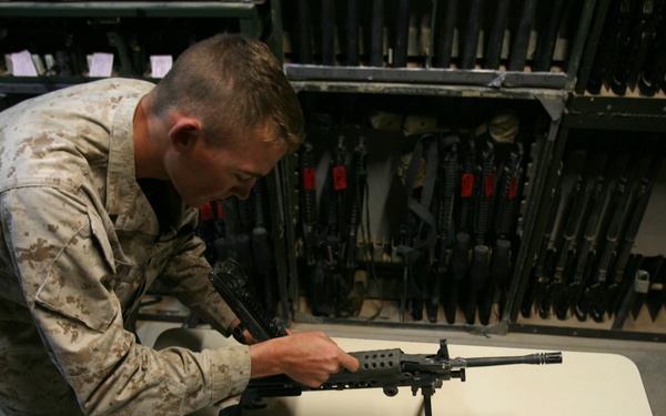 MWSS-172 armorer keeps mission rolling