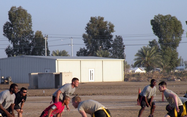 Soldiers throw down during inaugural 'Turkey Bowl'