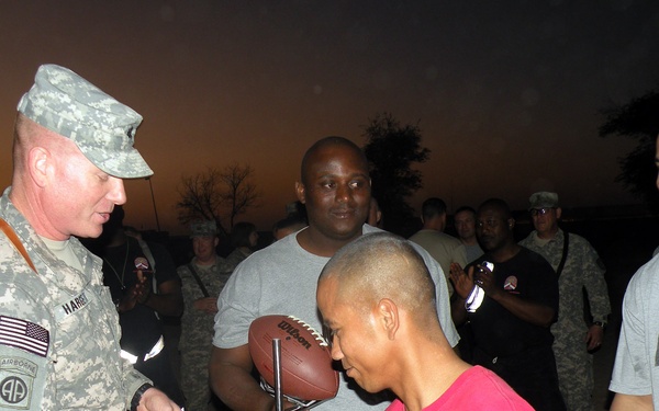 Soldiers throw down during inaugural 'Turkey Bowl'