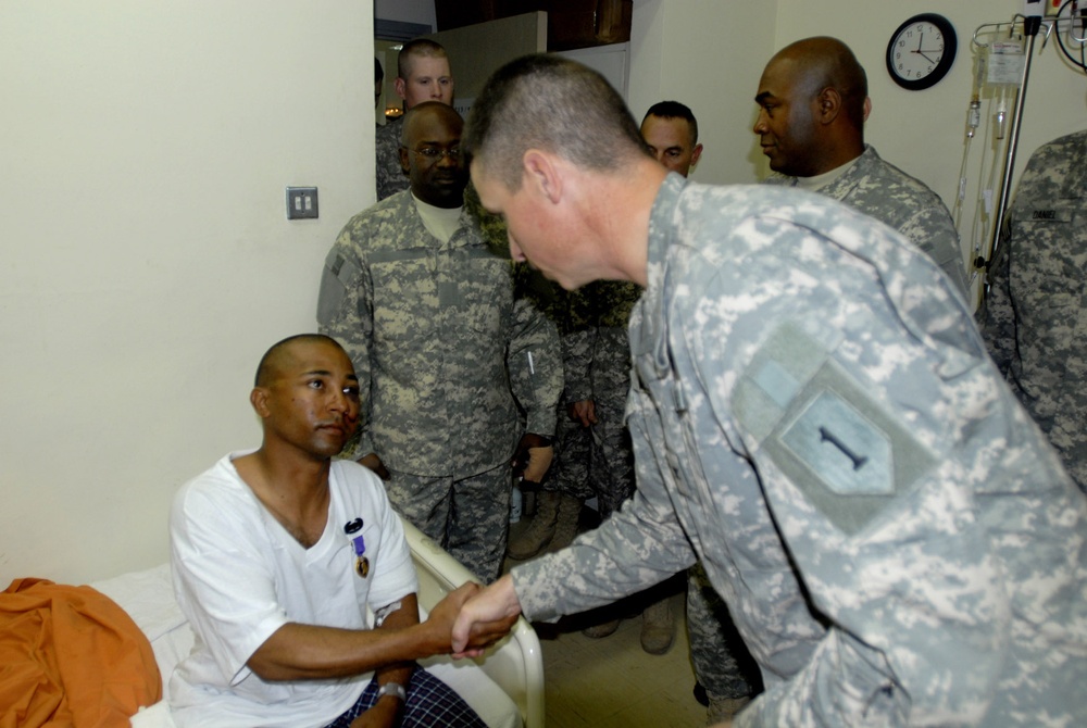 Dagger Soldiers earn Purple Heart