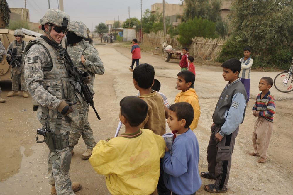 Cordon and knock operations in Afak, Iraq