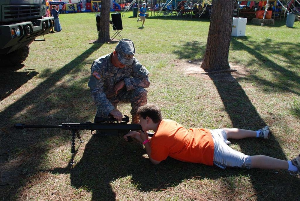 Area Soldiers participate in school festival