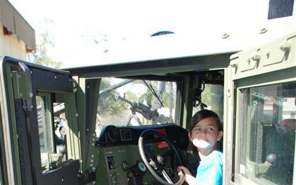 Area Soldiers participate in school festival
