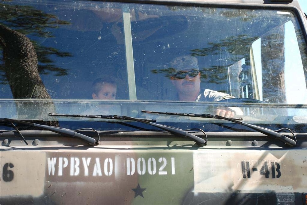 Area Soldiers participate in school festival