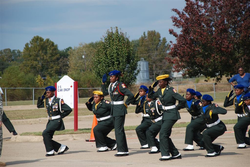 National Guard Soldiers take part in drill meet