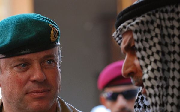 U.K. Maj. Gen. Andy Salmon visits Basra