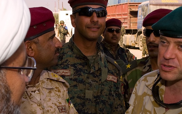 U.K. Maj. Gen. Andy Salmon visits Basra