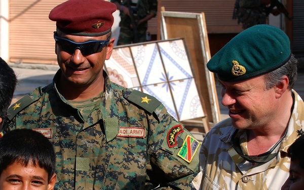 U.K. Maj. Gen. Andy Salmon visits Basra