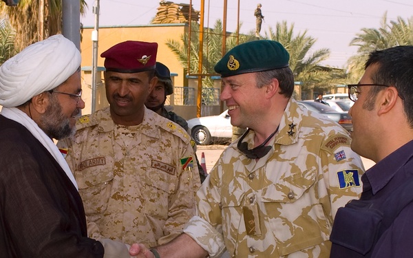 U.K. Maj. Gen. Andy Salmon visits Basra