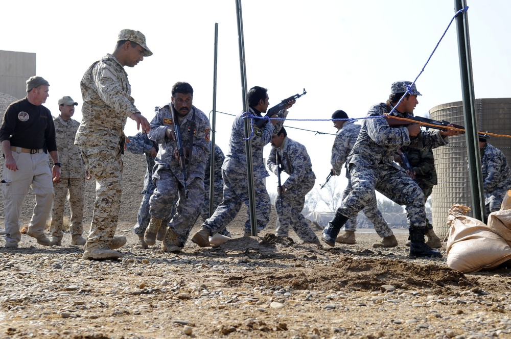 Iraqi Police Refresher Course at Forward Operating Base Delta