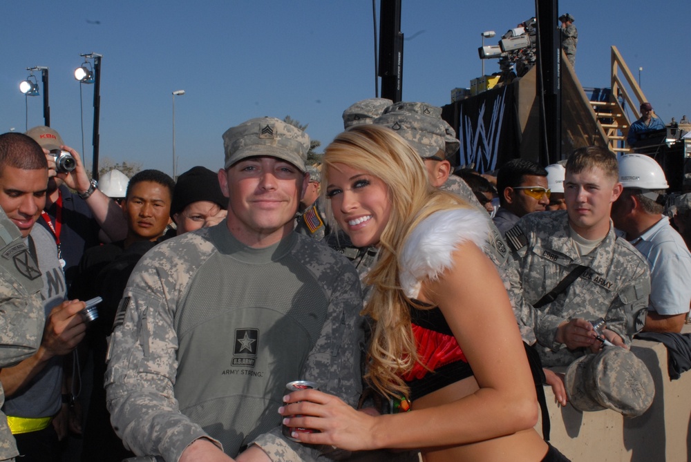 Multi-National Division-Center Soldier runs into WWE Diva he tried to recruit