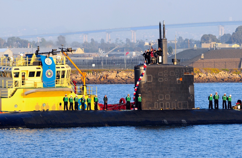 USS Ashville arrives in San Diego