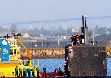 USS Ashville arrives in San Diego