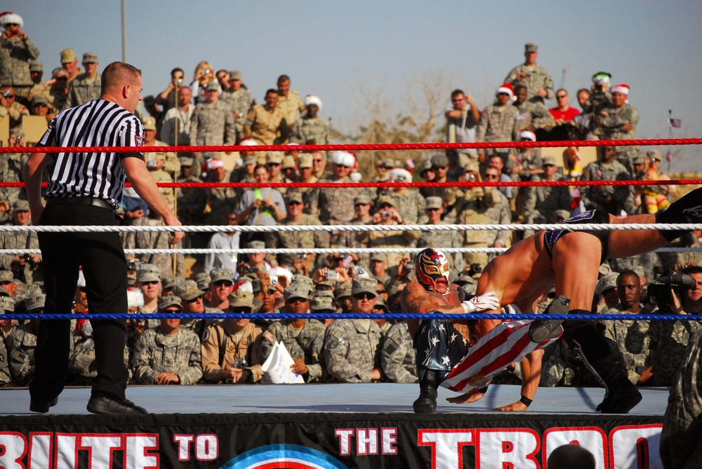 WWE's Tribute to the Troops lays the smack down on Camp Victory