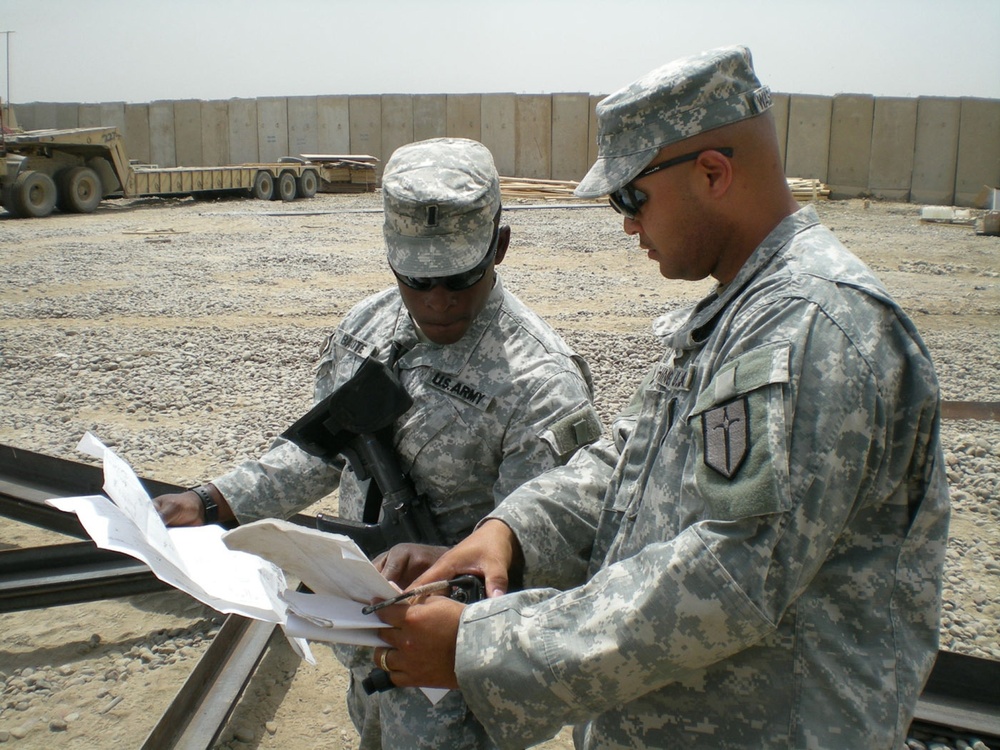 Multi-National Division - Baghdad engineers build historic protective screen